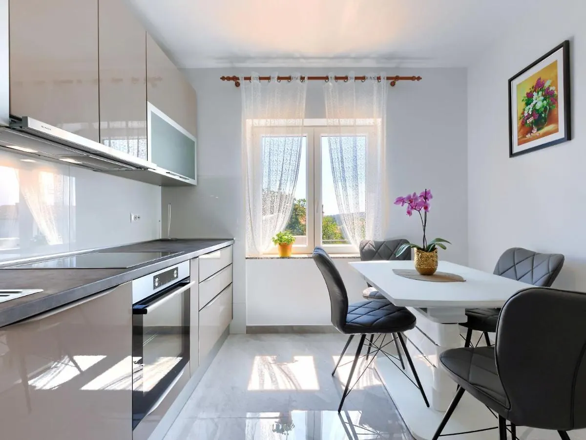 Apartment Muki-2 By Interhome Medulin